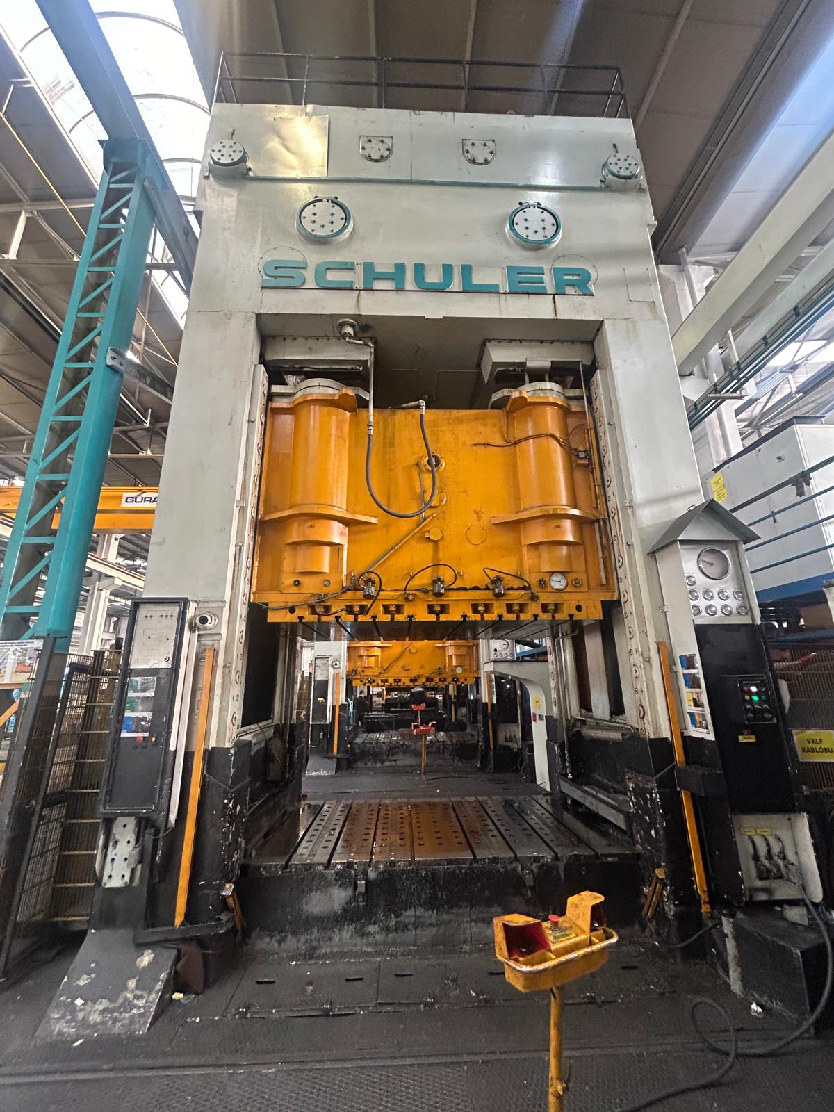 SCHULER 800 ton mechanical stamping press table and ram